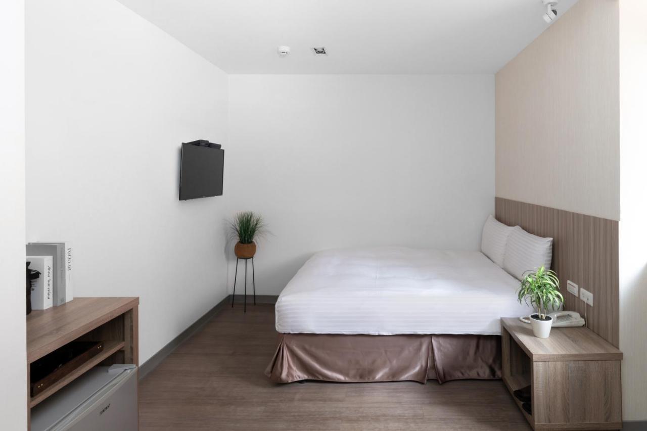 Hotel Brown - Chihkan Branch Tainan Eksteriør billede