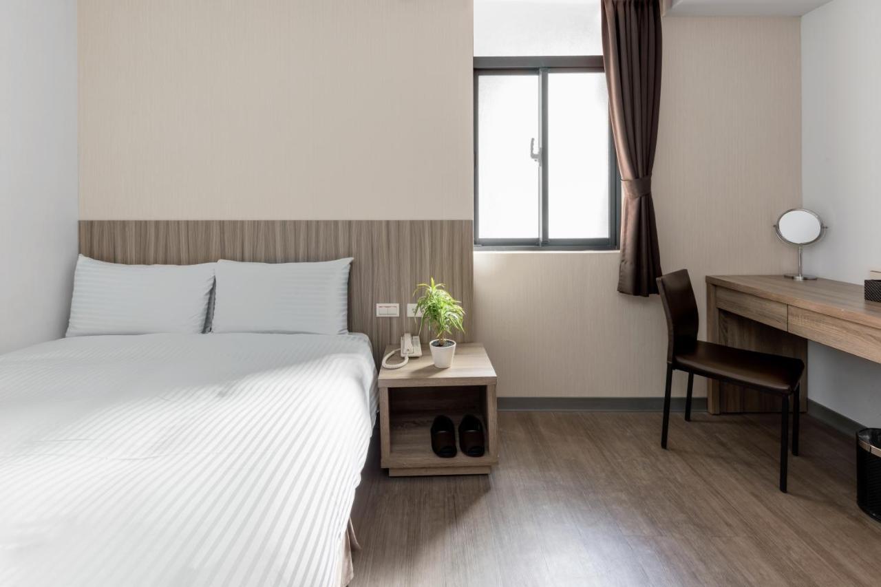 Hotel Brown - Chihkan Branch Tainan Eksteriør billede